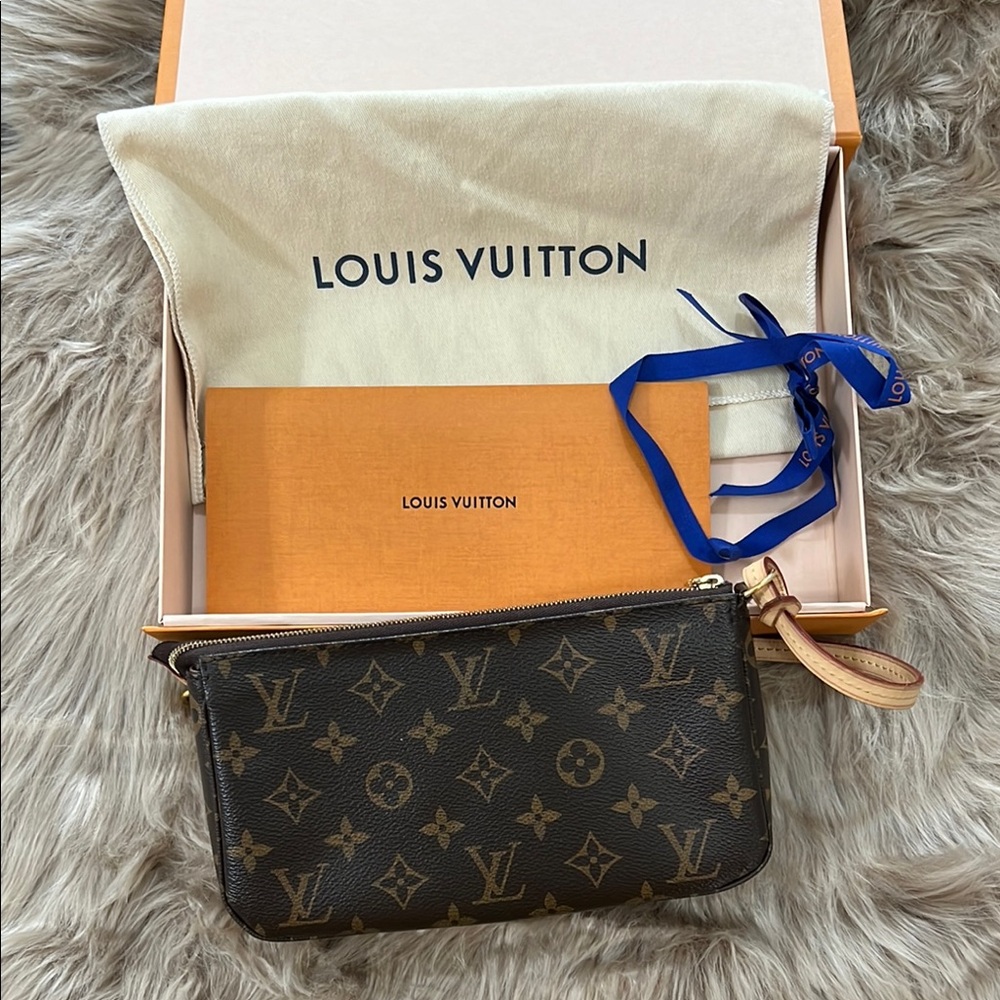 Louis Vuitton Pochette Accessoires